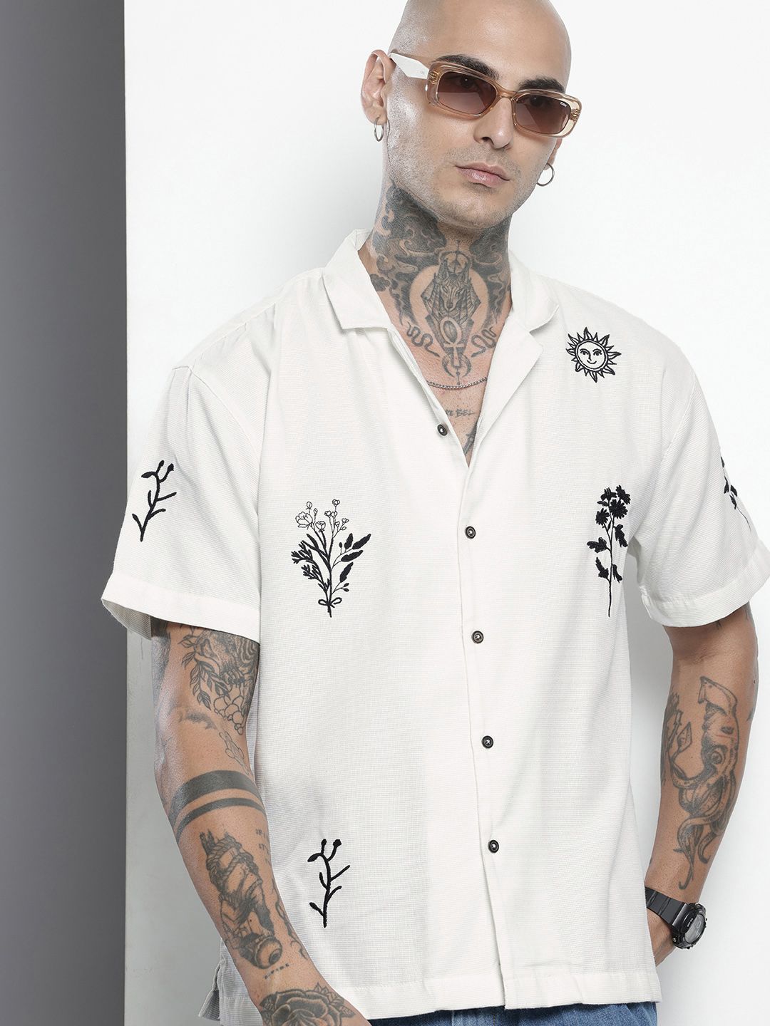 Men's White Relaxed Fit Embroidered Resort Wear Shirt