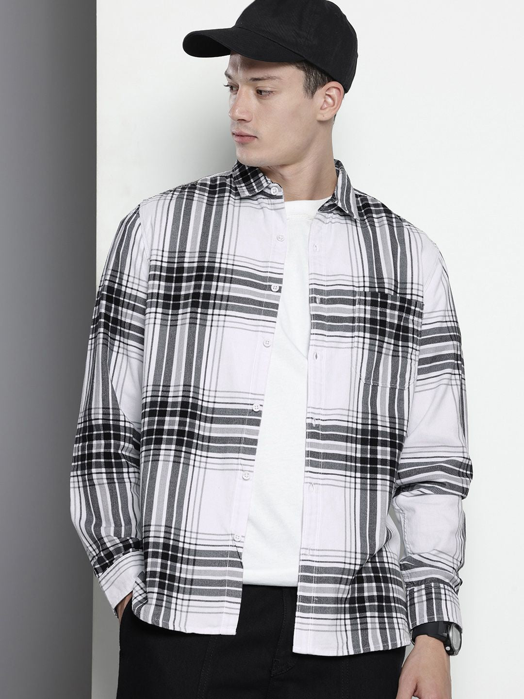 Men's White Regular Fit Printed Casual Shirt