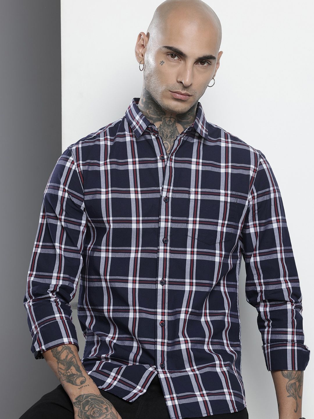 Men's Navy Blue Slim Fit Checked Casual Shirt