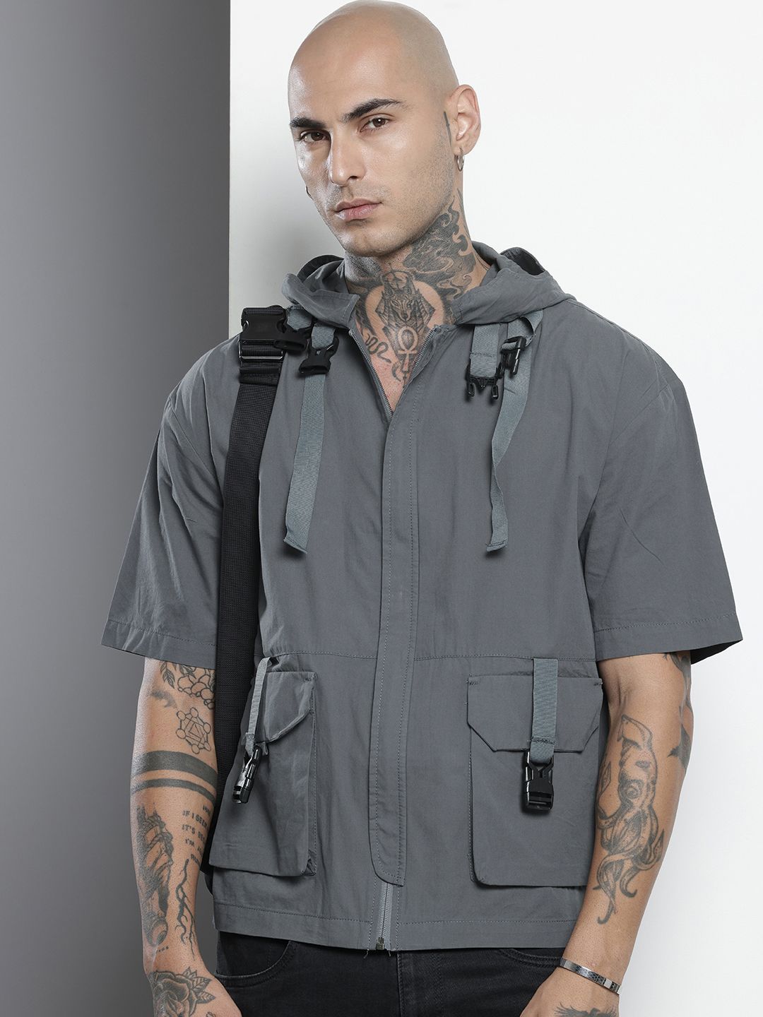 Men's Grey Boxy Fit Solid Street Shirt