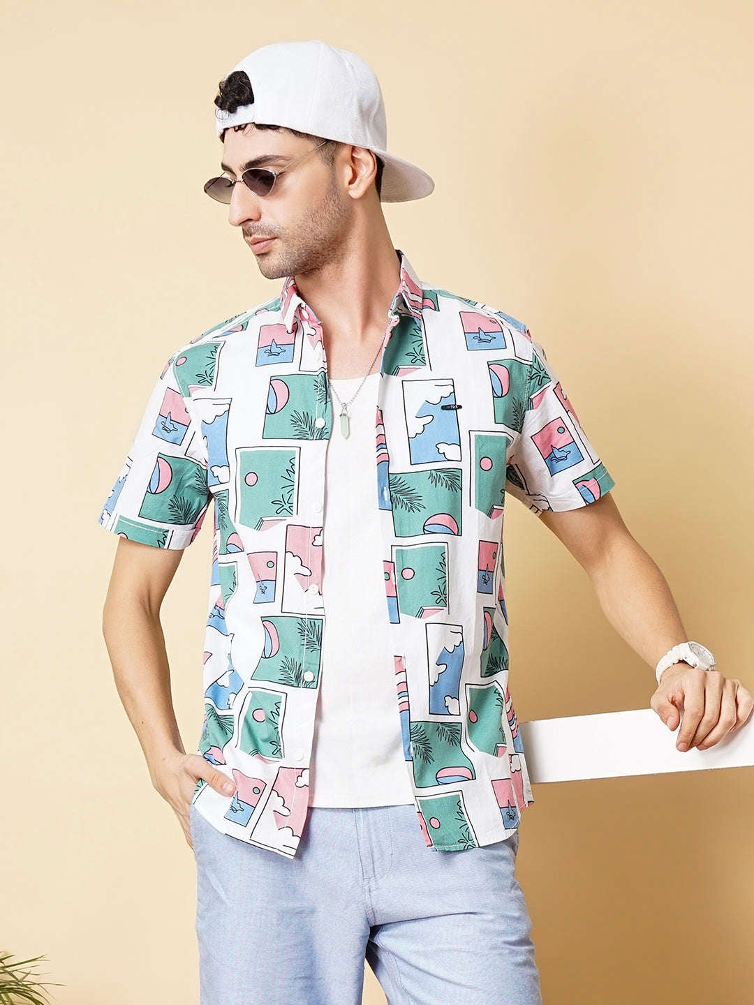 Men's Pink Regular Fit Printed Casual Shirt