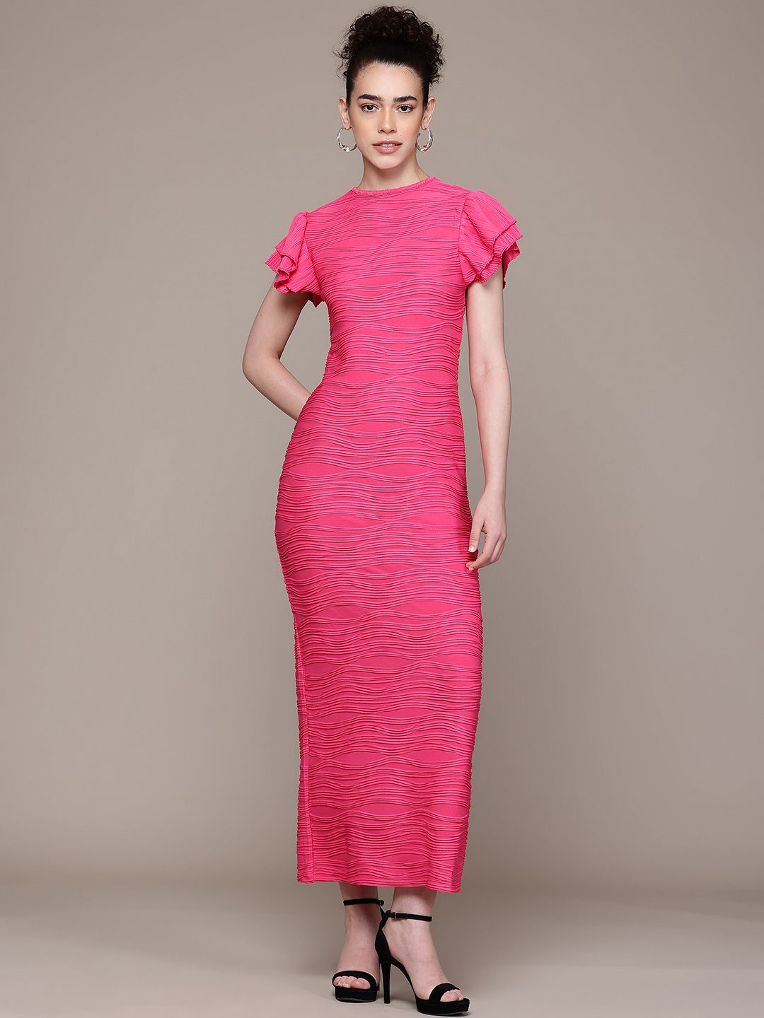 Women Regular Fit Pink Half Sleeves Dress
