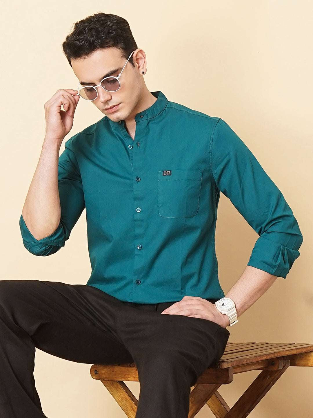 Men's Teal Regular Fit Solid Casual Shirt