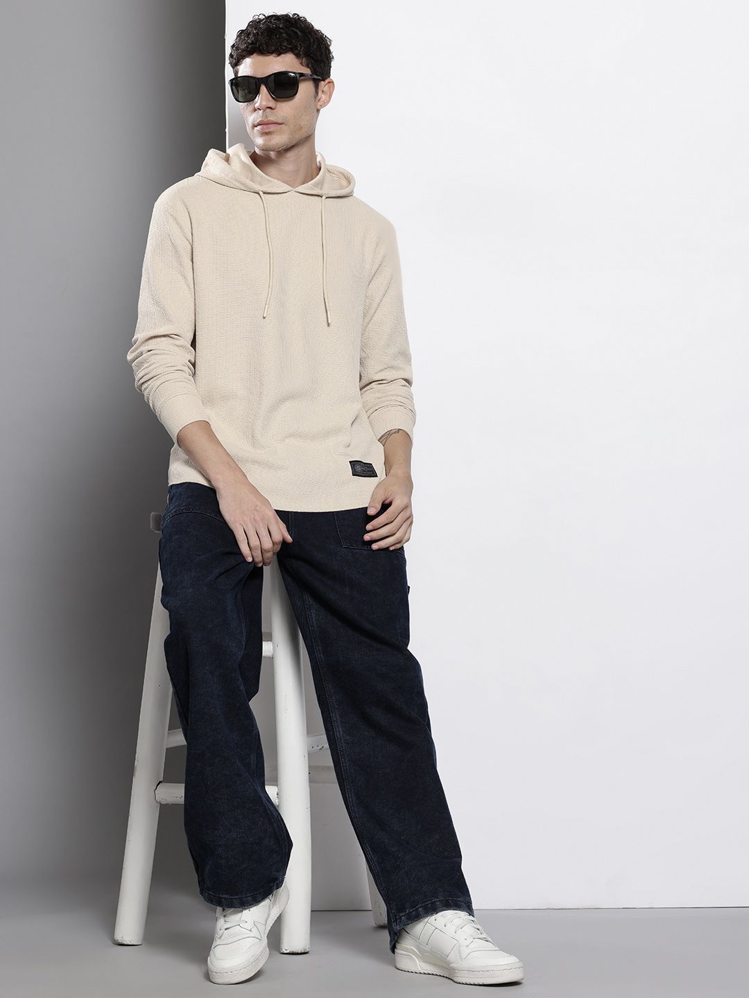 Men's White Regular Fit Textured Hooded T-Shirt