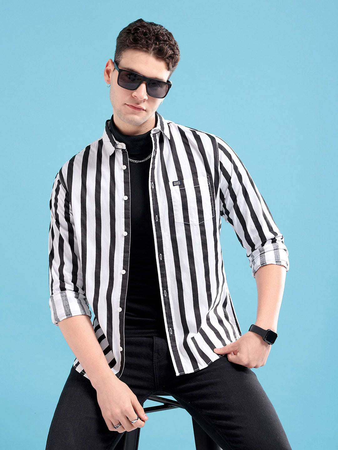 Men's Navy Blue Slim Fit Solid Casual Shirt