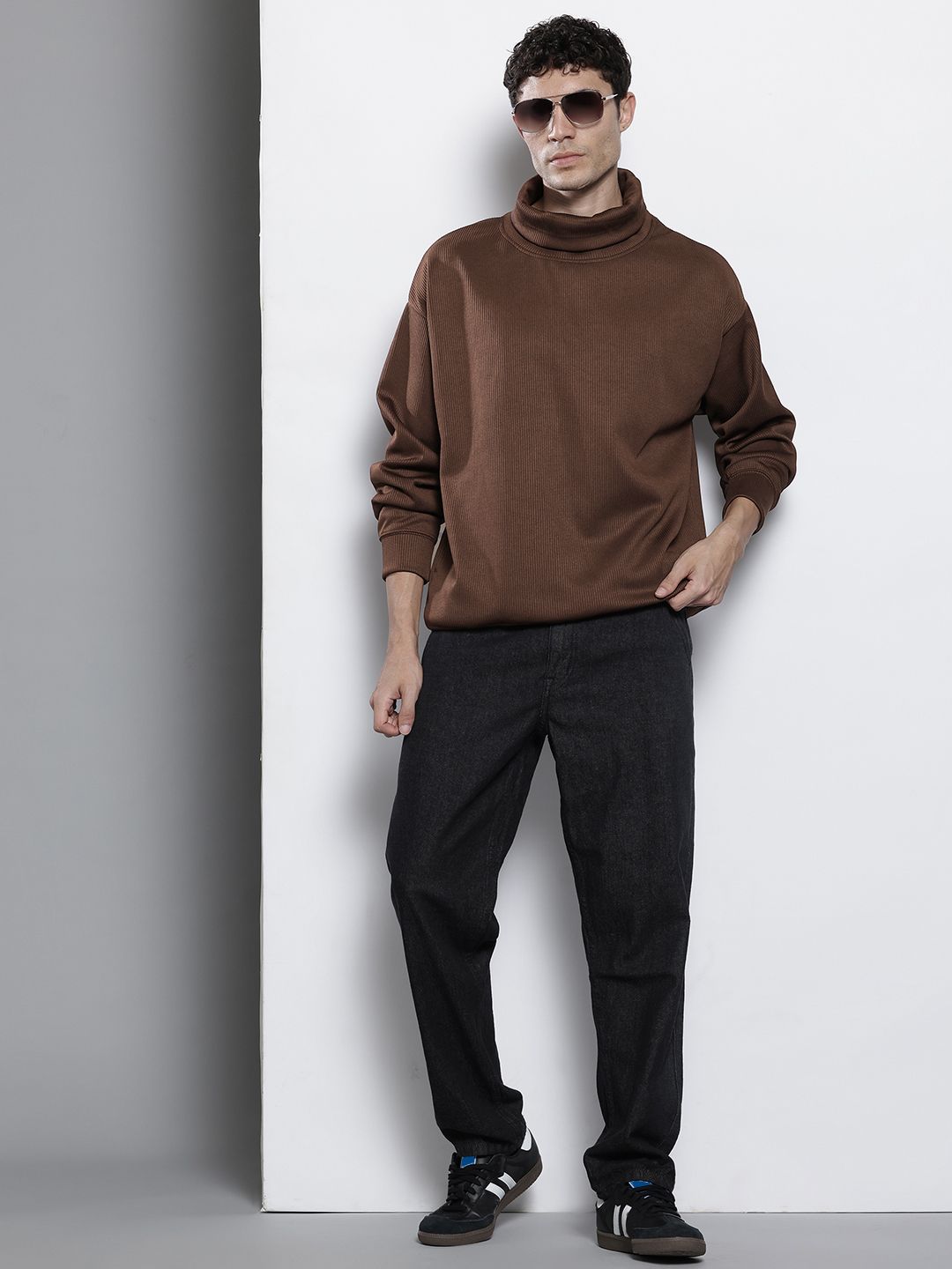Men's Brown Relaxed Fit Textured Casual Sweatshirt
