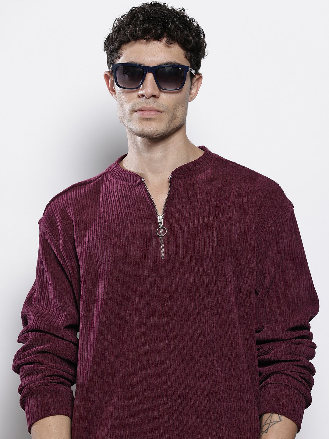Men's Maroon Relaxed Fit Textured Street Sweatshirt