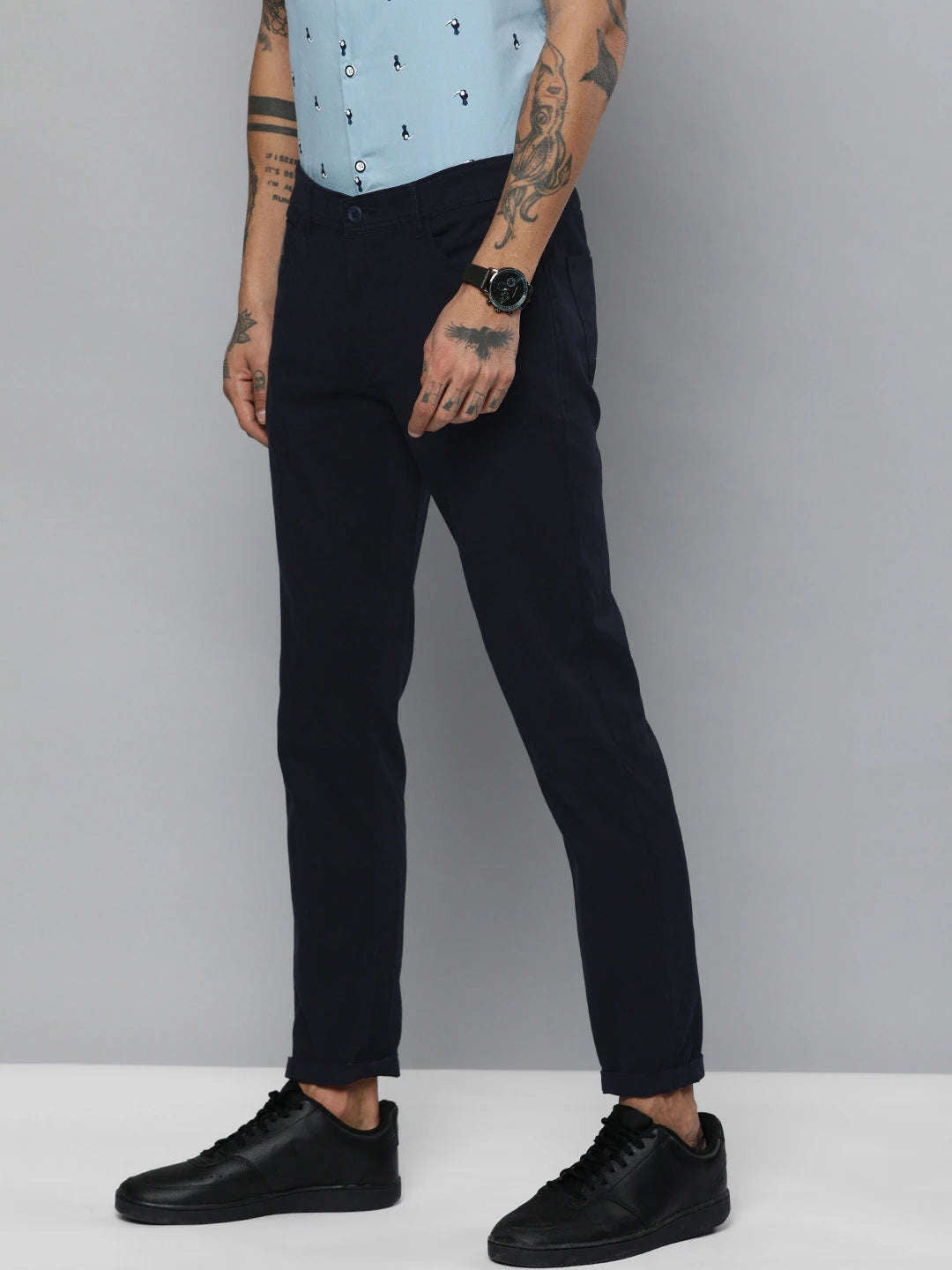 Men's Navy Blue Slim Fit Solid Casual Chinos