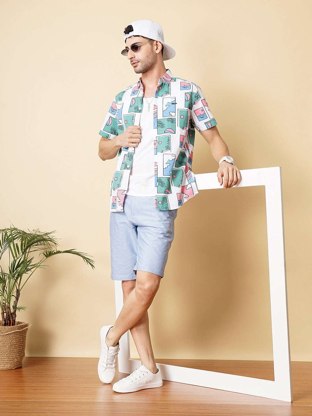 Men's Pink Regular Fit Printed Casual Shirt
