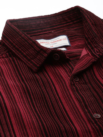 Men's Maroon Regular Fit Printed Casual Shirt