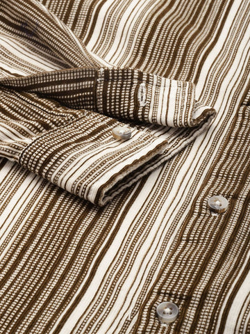 Men's Khaki Regular Fit Printed Casual Shirt