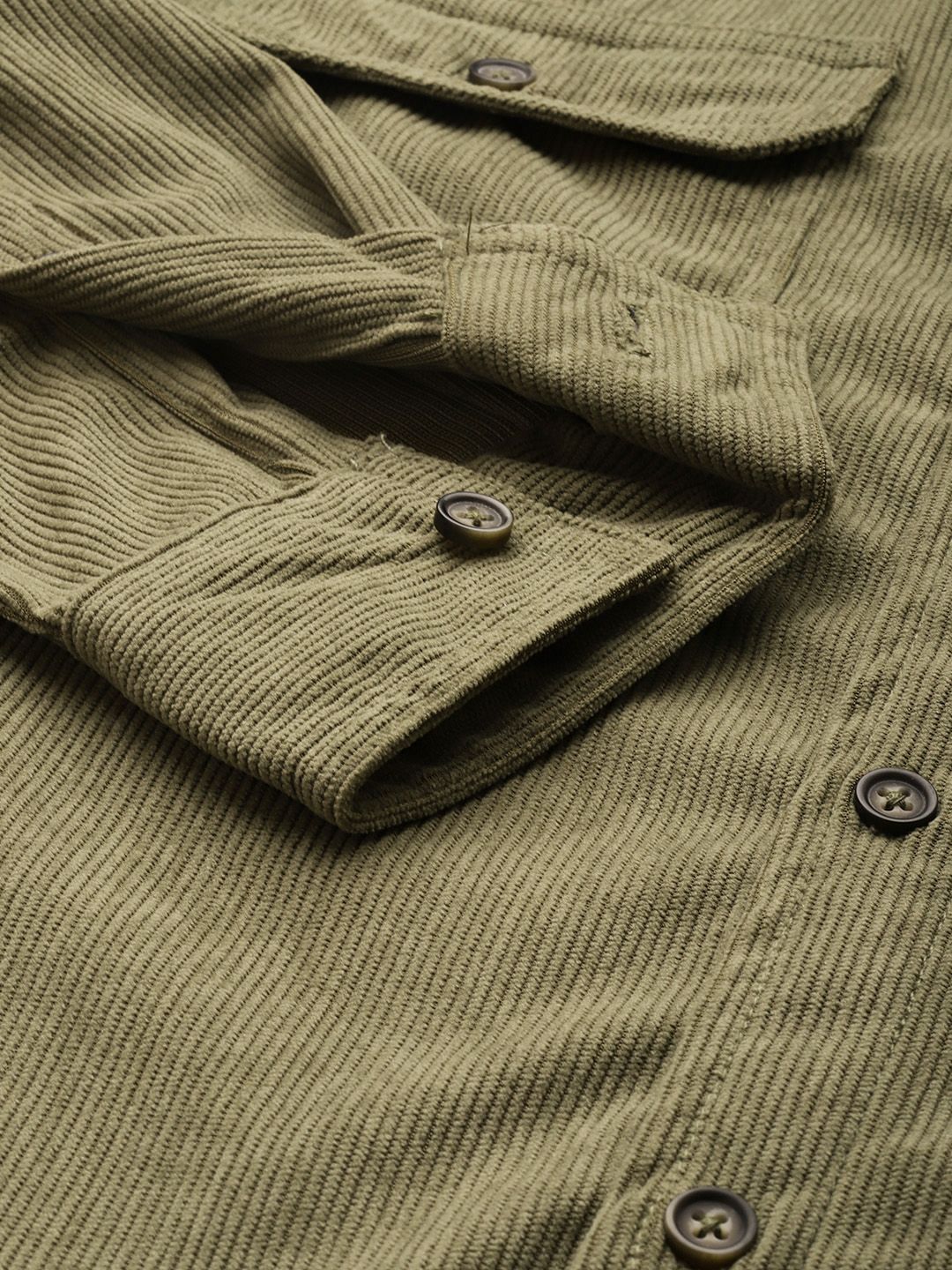 Men's Olive Regular Fit Solid Casual Shirt