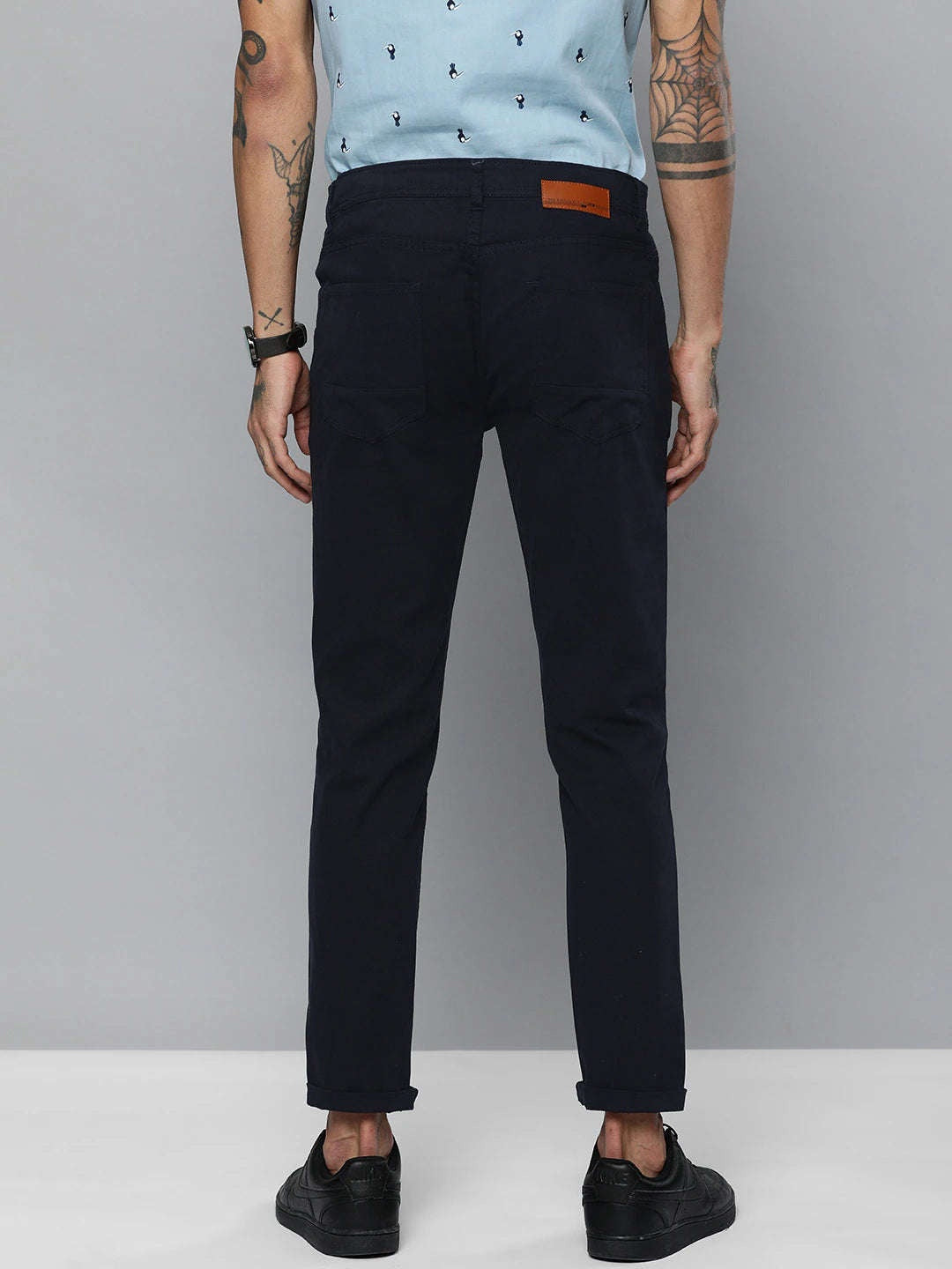 Men's Navy Blue Slim Fit Solid Casual Chinos