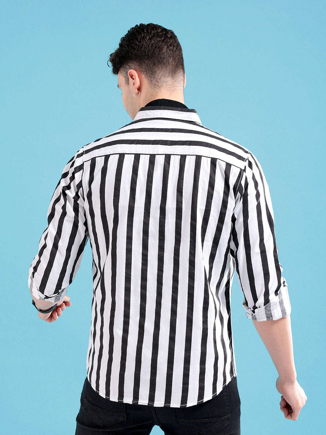 Men's Navy Blue Slim Fit Solid Casual Shirt