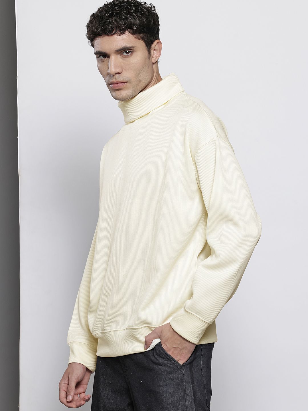 Men's Off White Relaxed Fit Textured Casual Sweatshirt