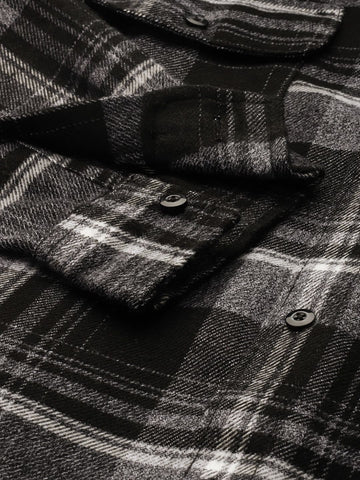 Men's Black Slim Fit Checked Casual Shirt
