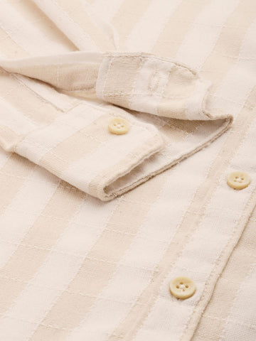 Men's Off White Regular Fit Checked Casual Shirt