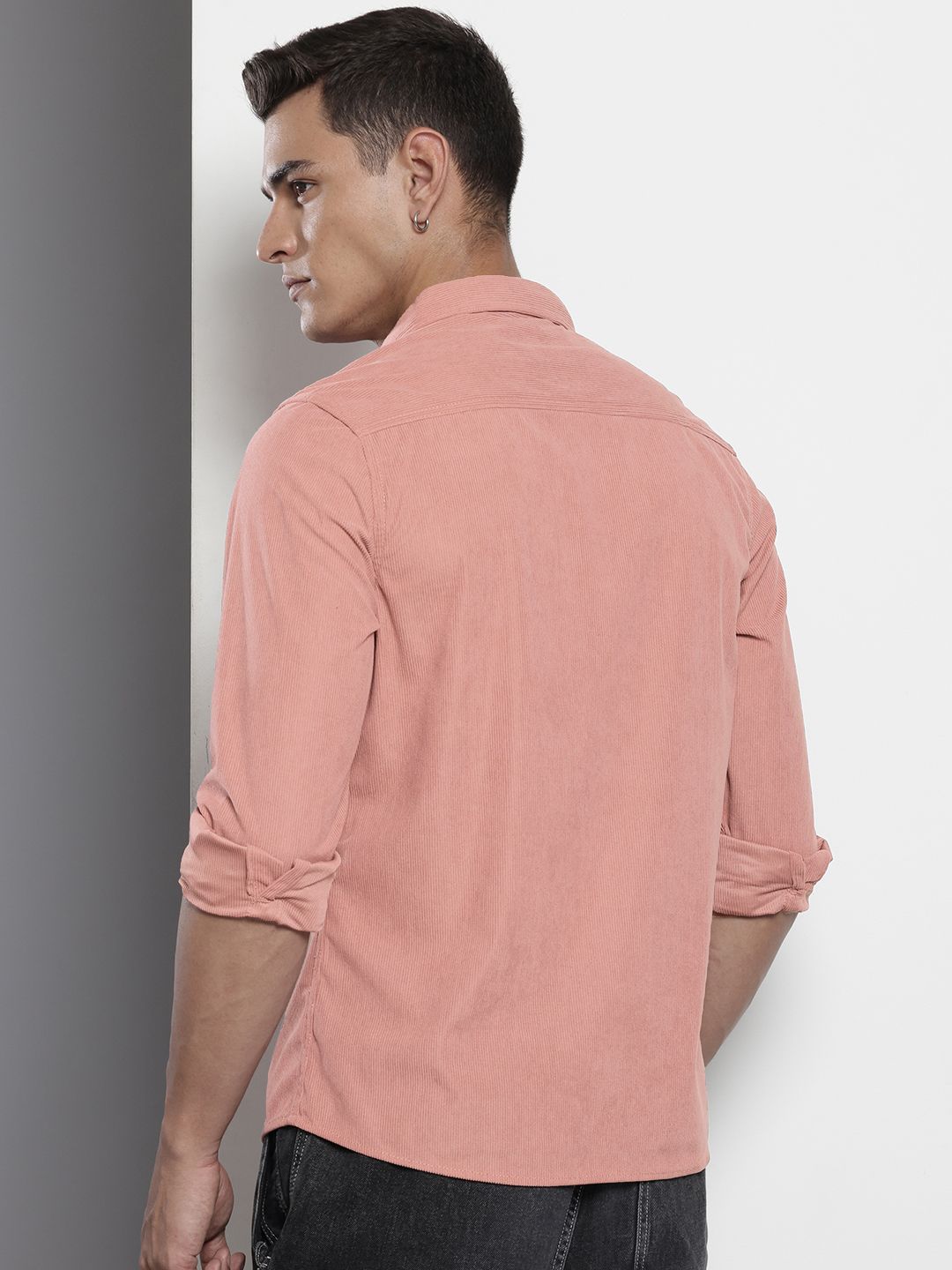 Men's Pink Regular Fit Solid Casual Shirt