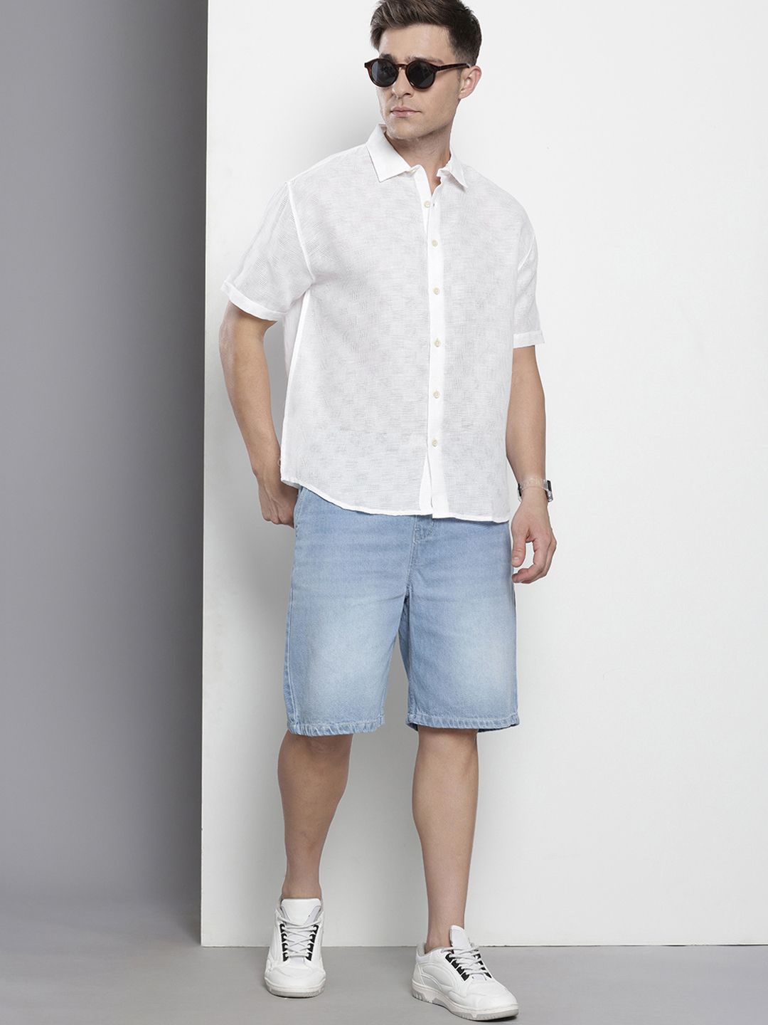 Men's White Relaxed Fit Textured Resort Wear Shirt