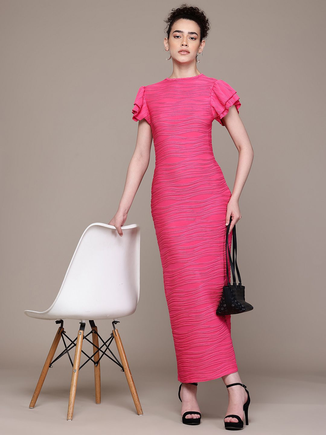 Women Regular Fit Pink Half Sleeves Dress