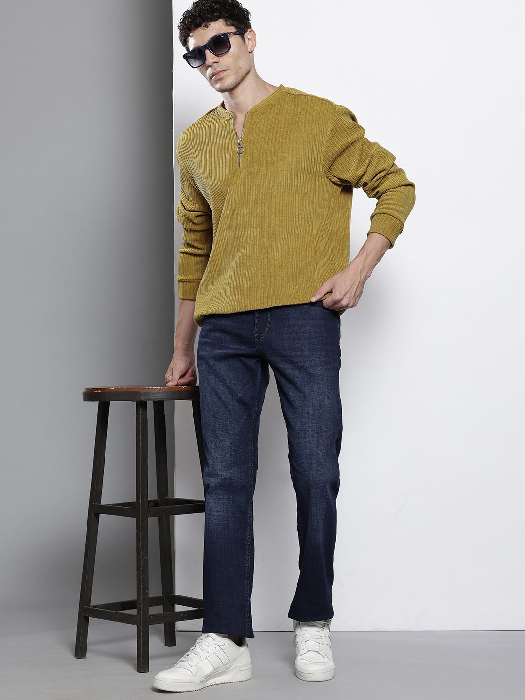 Men's Yellow Relaxed Fit Textured Street Sweatshirt