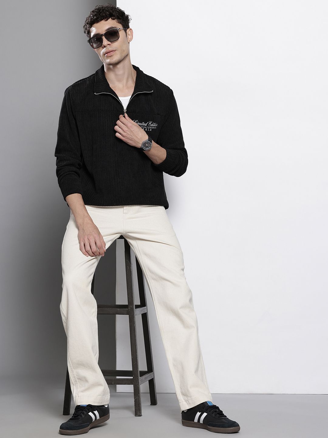 Men's Black Relaxed Fit Textured Street Sweatshirt