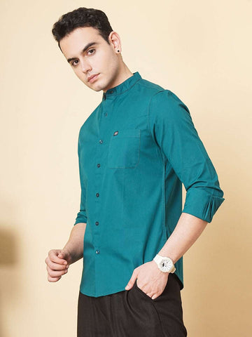 Men's Teal Regular Fit Solid Casual Shirt