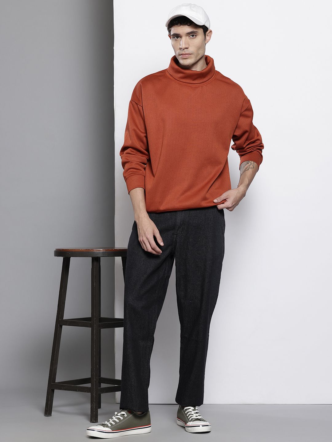 Men's Rust Relaxed Fit Textured Casual Sweatshirt