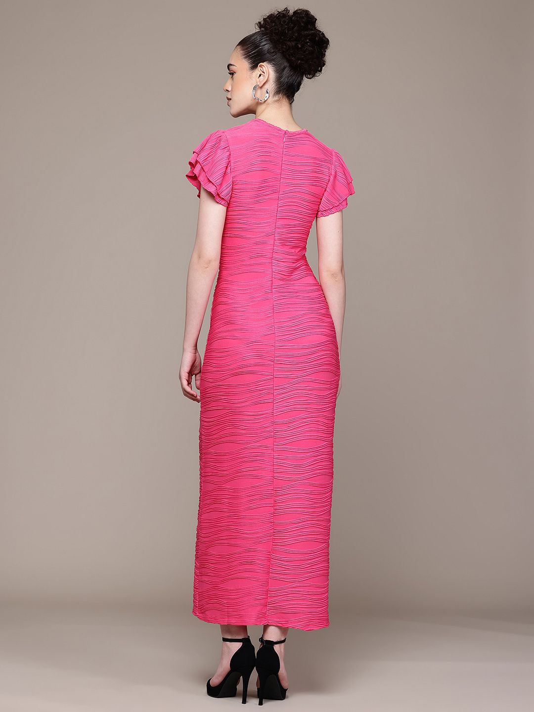 Women Regular Fit Pink Half Sleeves Dress