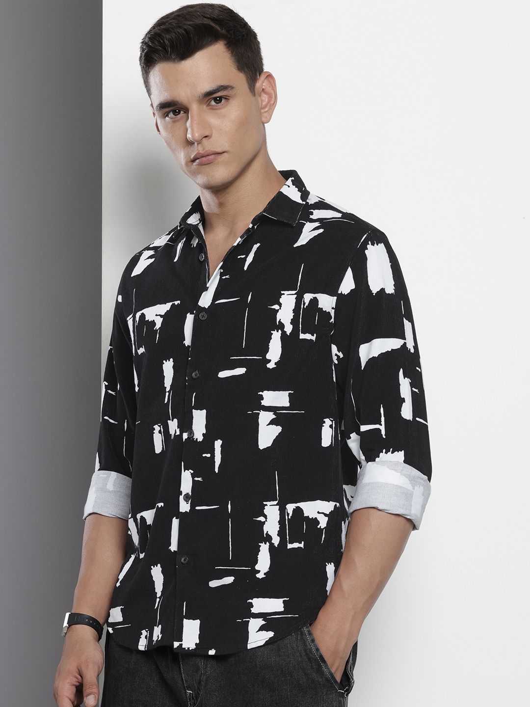 Men's Black Regular Fit Printed Casual Shirt