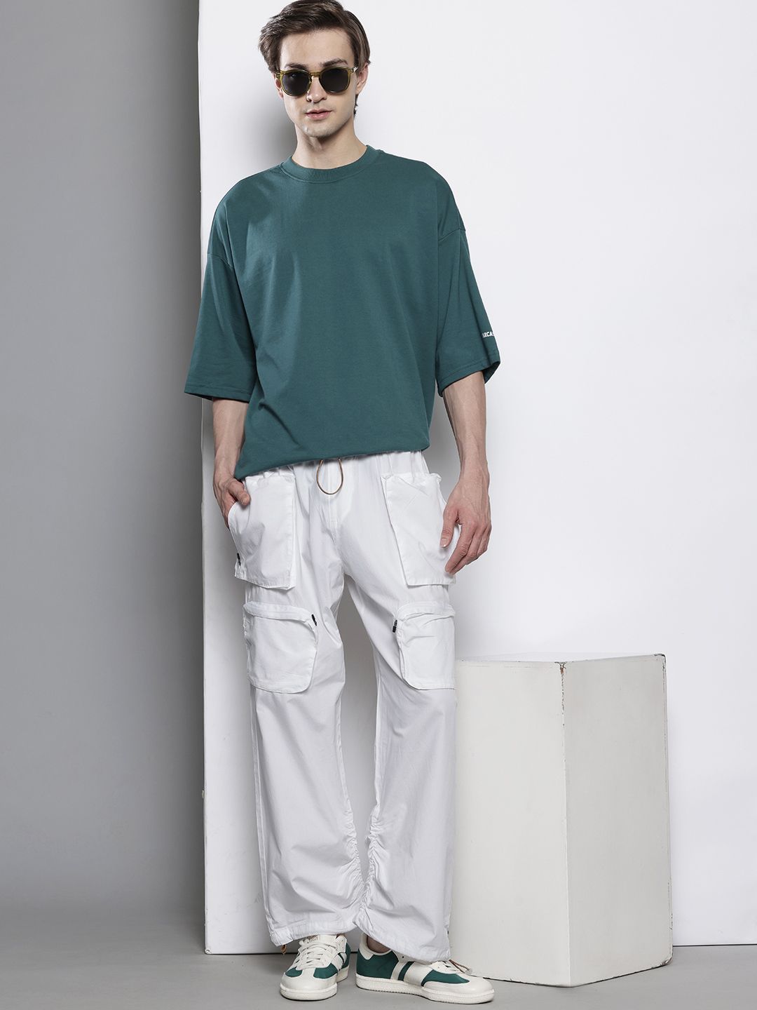 Men's White Relaxed Fit Utility Joggers