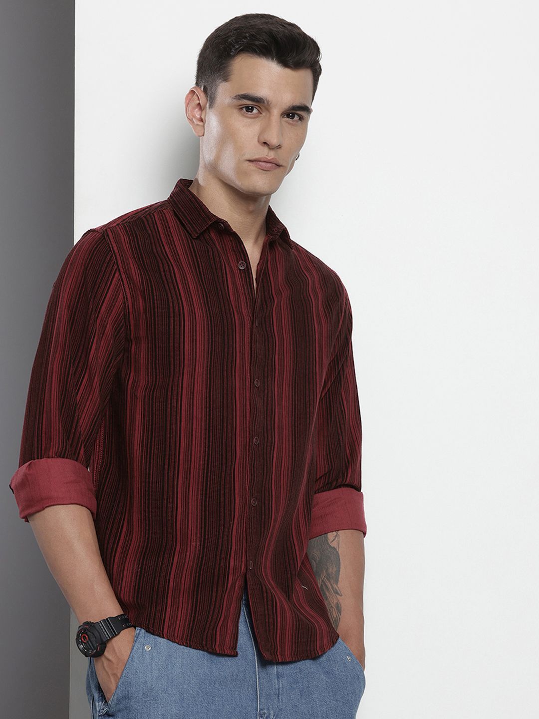 Men's Maroon Regular Fit Printed Casual Shirt