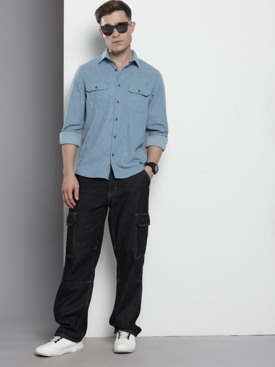 Men's Blue Regular Fit Solid Casual Shirt