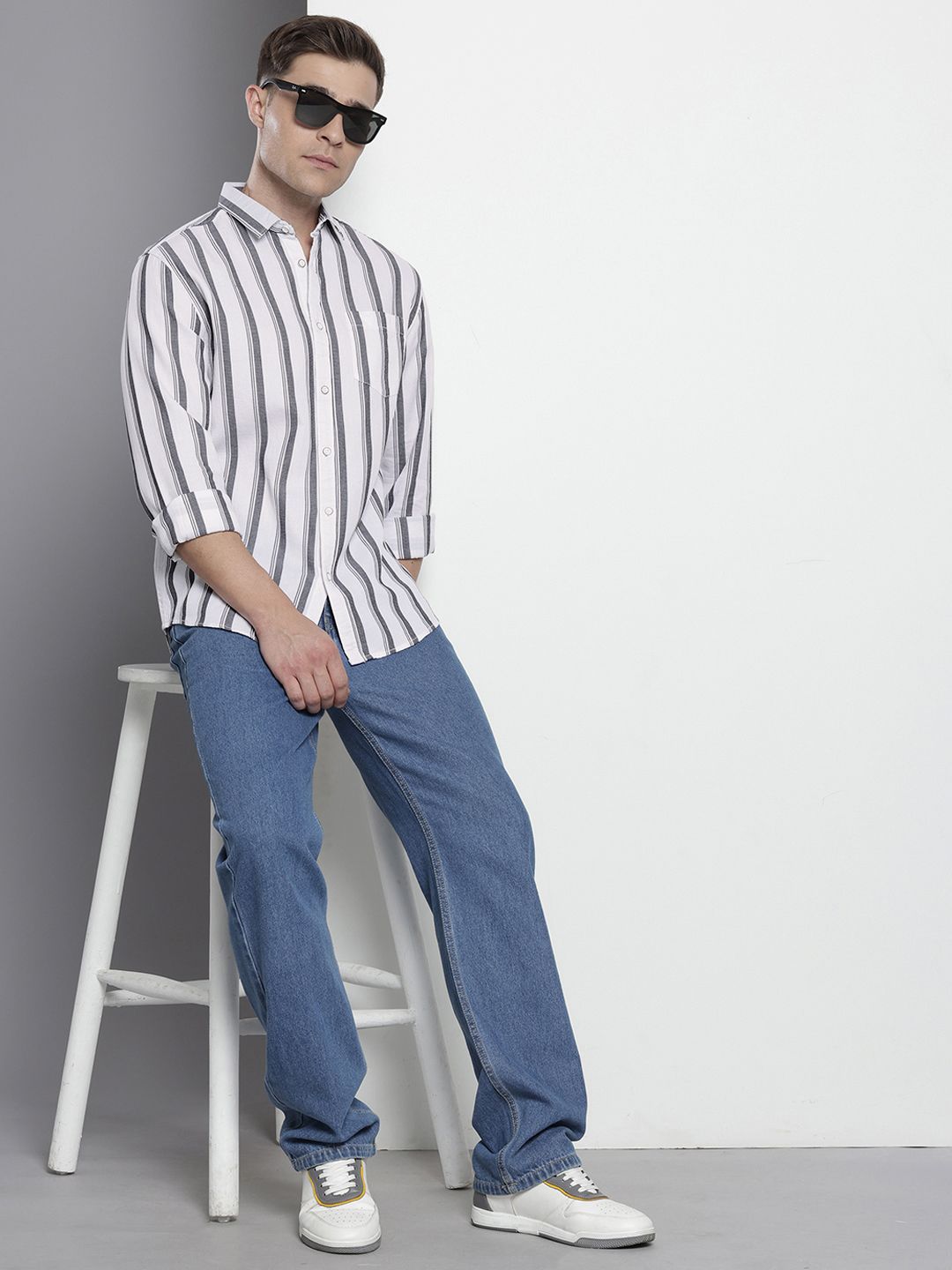 Men's White Slim Fit Striped Casual Shirt