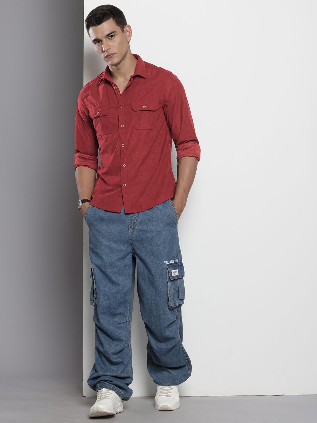 Men's Red Regular Fit Solid Casual Shirt