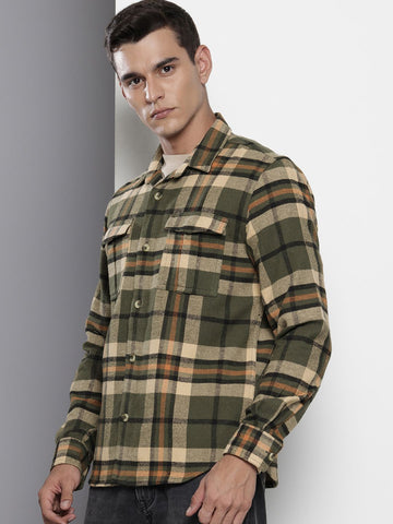 Men's Green Regular Fit Checked Casual Shirt