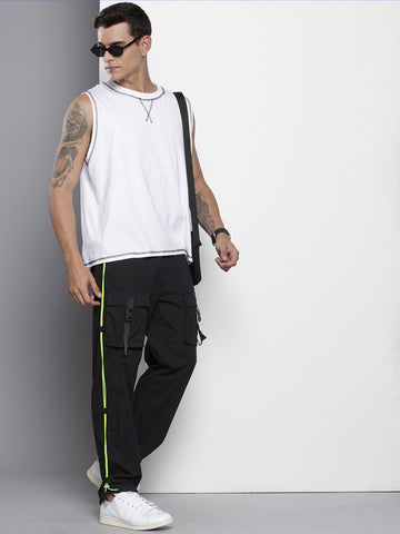 Men's Black Relaxed Fit Solid Utility Cargo Jogger