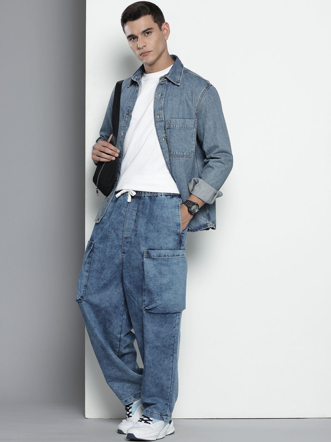 Men's Blue Relaxed Fit Solid Utility Jeans