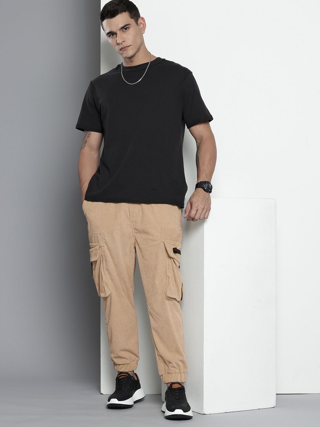 Men's Light Khaki Loose Fit Textured Utility Jogger