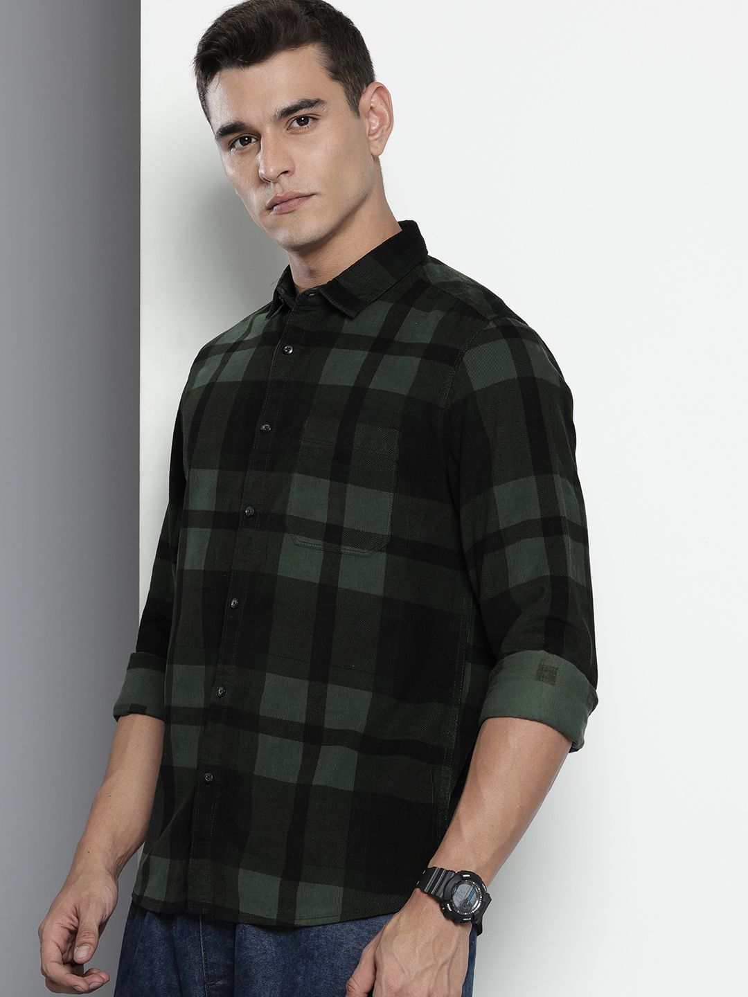 Men's Green Regular Fit Checked Casual Shirt