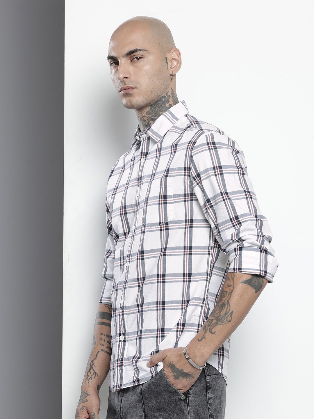 Men's White Slim Fit Checked Casual Shirt