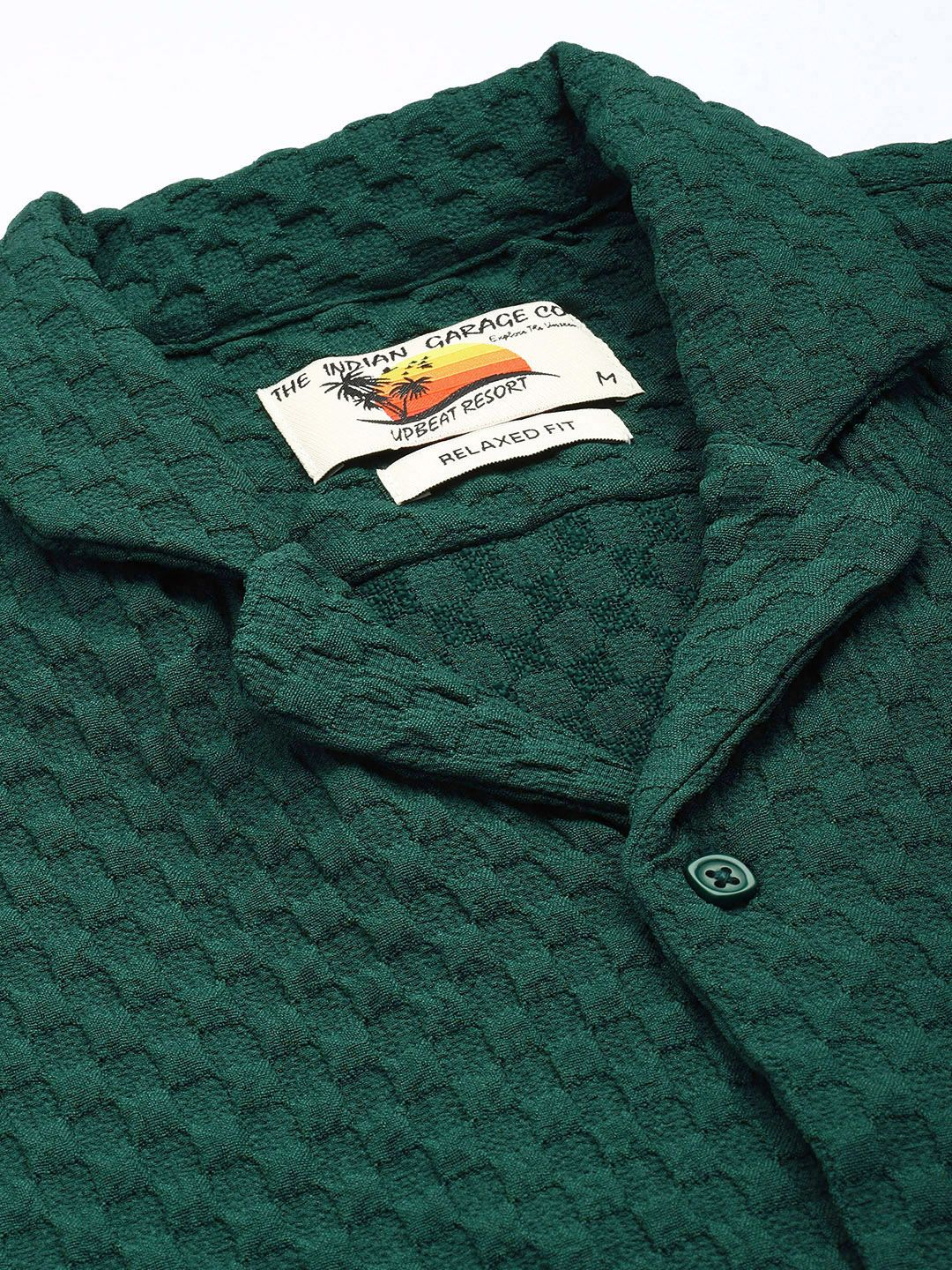 Men's Green Relaxed Fit Solid Textured Shirt