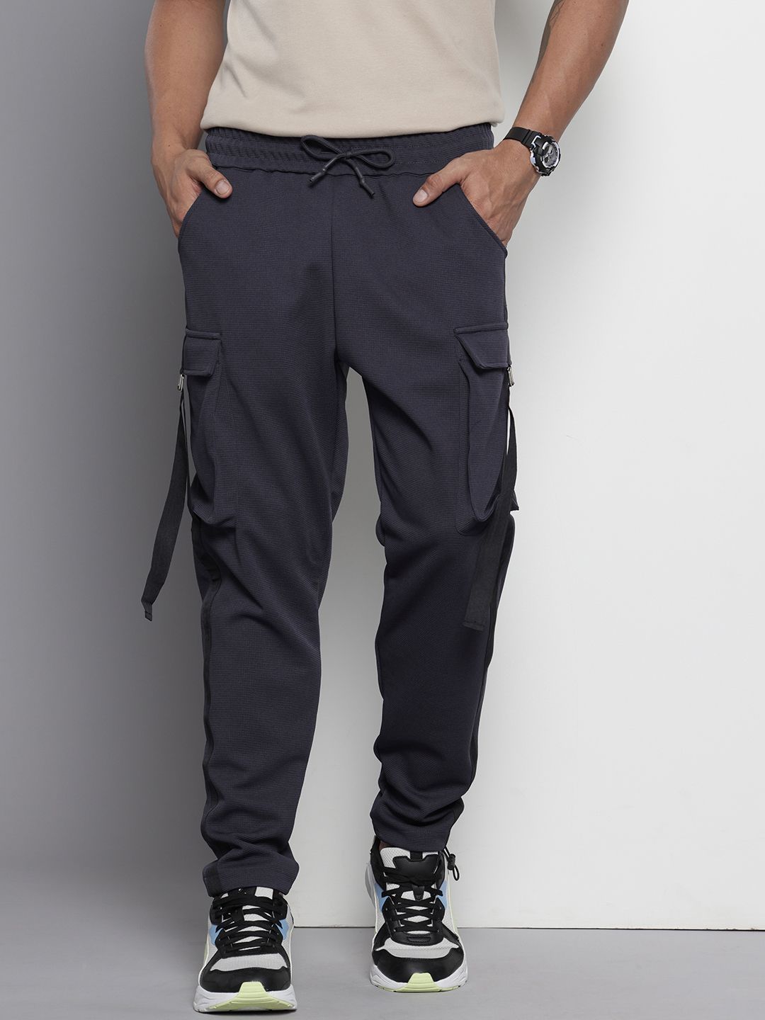 Men's Grey Tapered Fit Solid Cargo Joggers