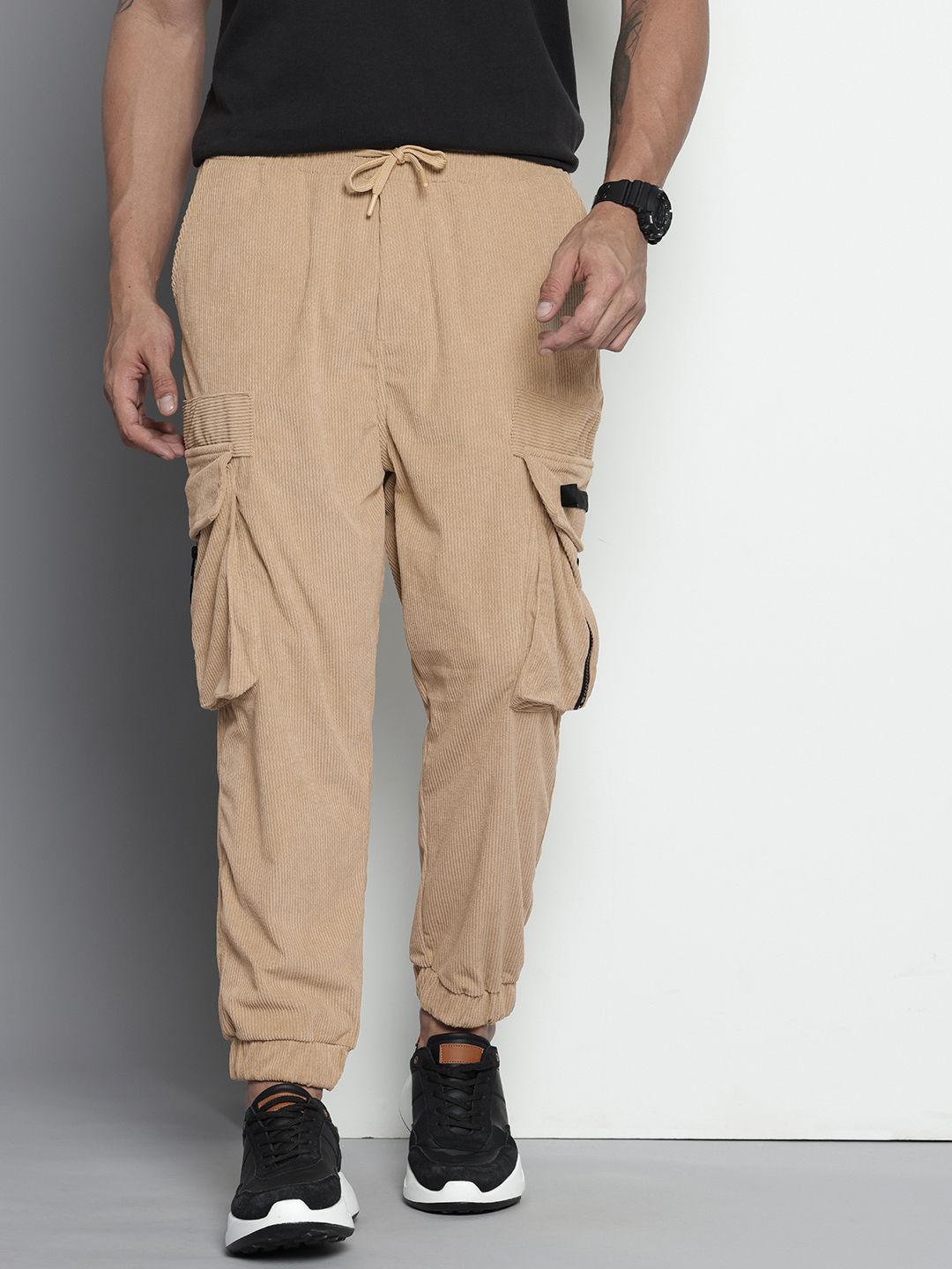 Men's Light Khaki Loose Fit Textured Utility Jogger