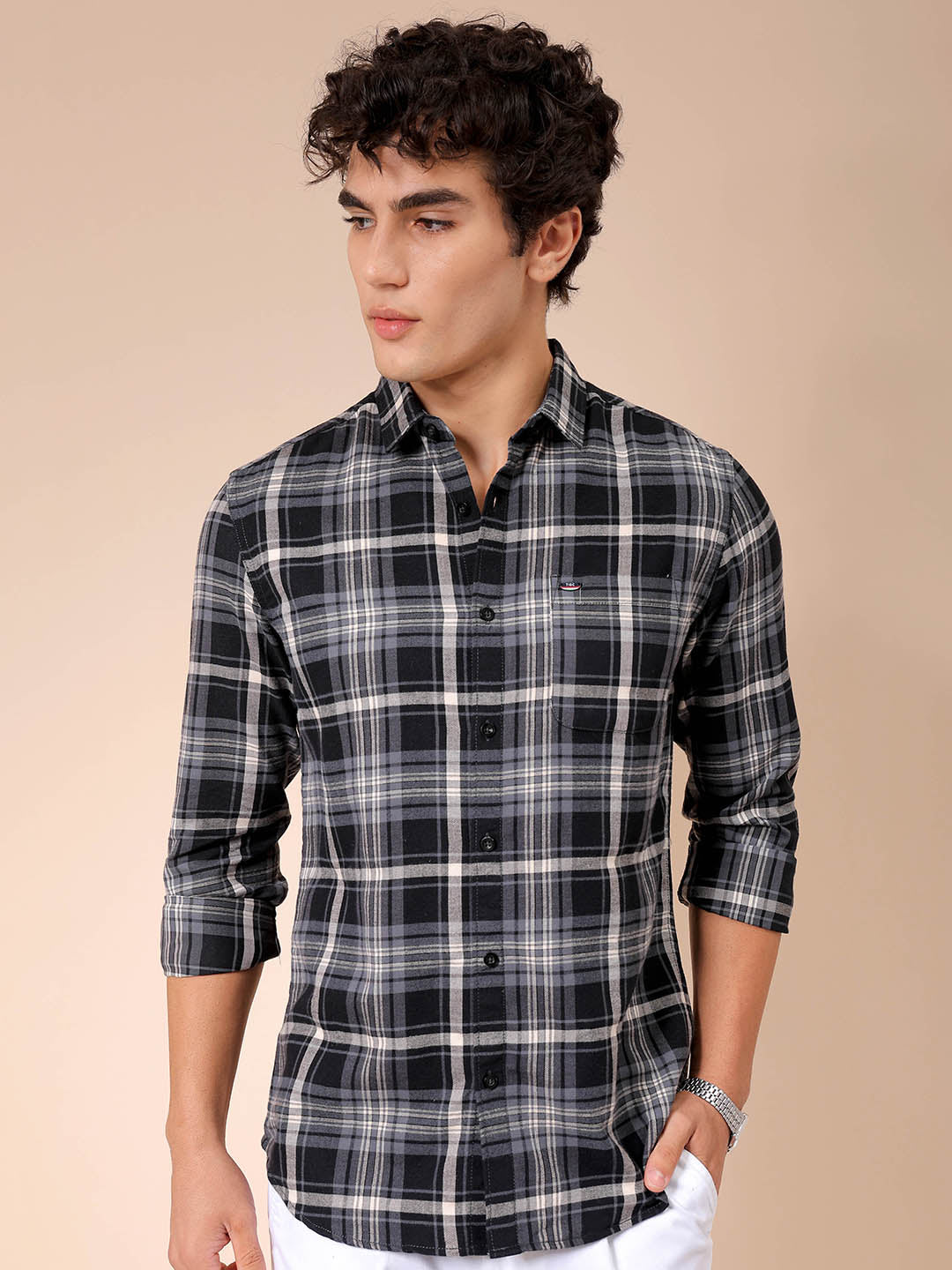 Men's Black Slim Fit Checked Casual Shirt