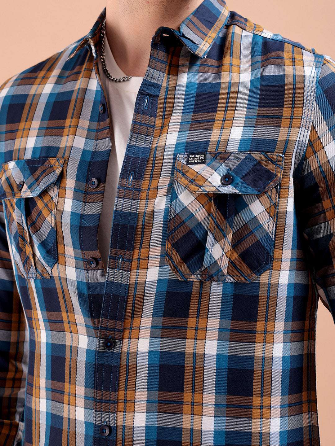 Shop Men Checked Casual Shirt Online.