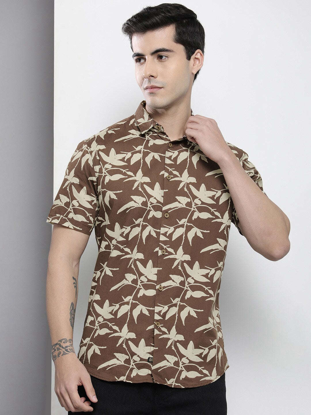 Shop The Indian Garage Co Men Brown Printed Regular Fit Cotton Casual Shirt Online.