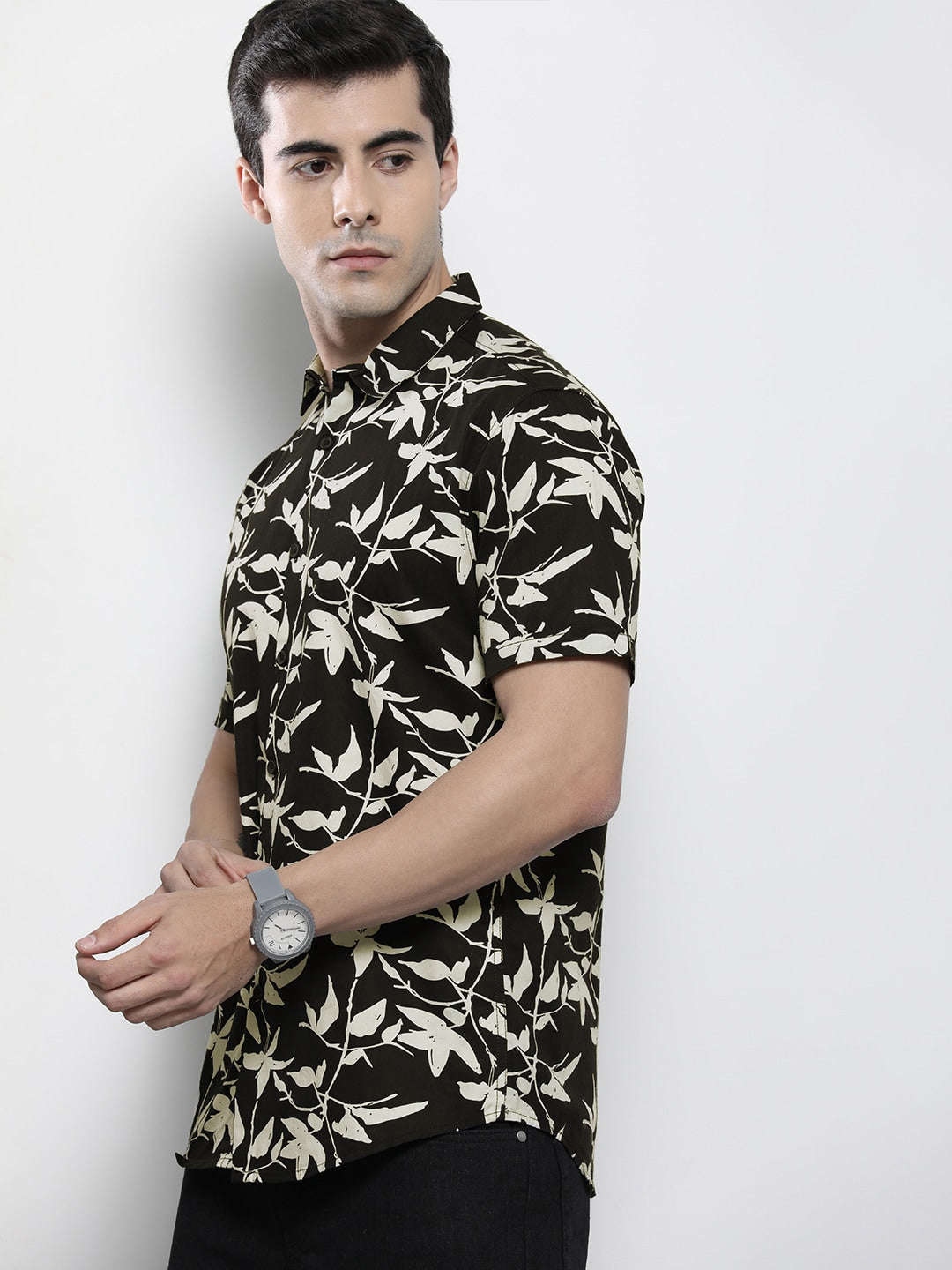 Shop Men Floral Casual Shirt Online.