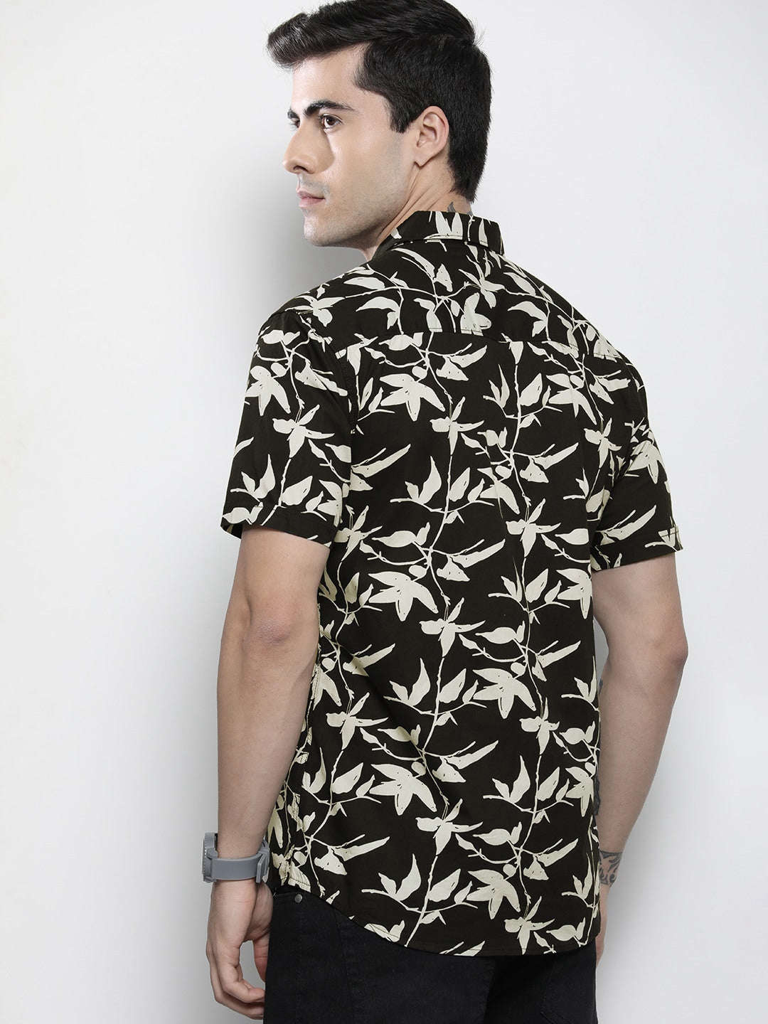 Shop Men Floral Casual Shirt Online.