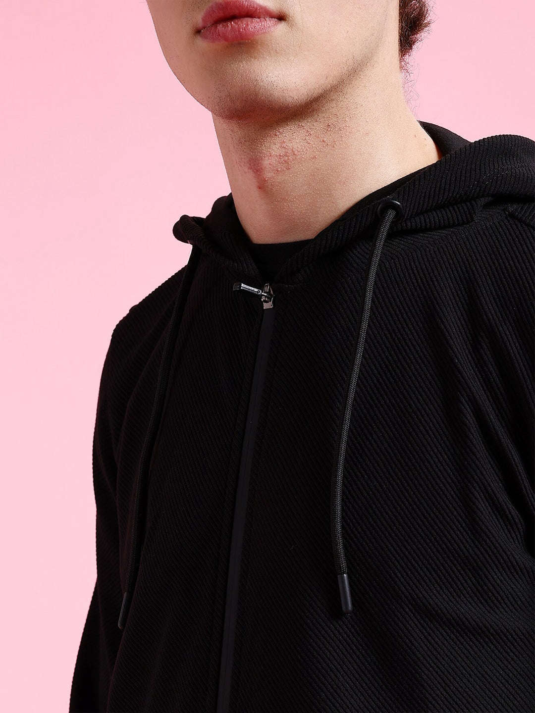 Shop Men's Textured Regular Fit Sweatshirt Online.